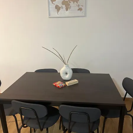 Shpija Zani I Nans Lägenhet Lezhë