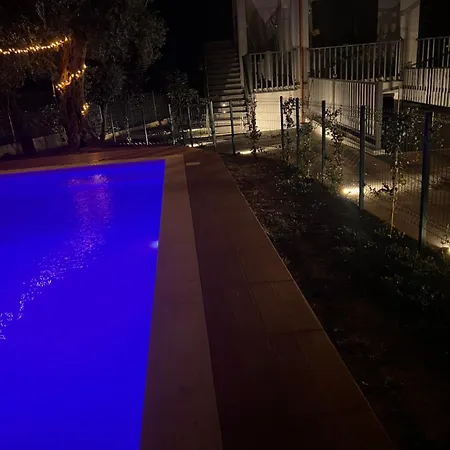 Shpija Zani I Nans Apartment *